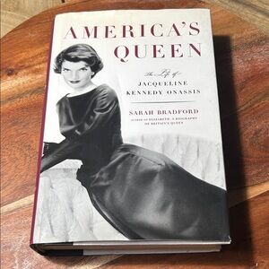 America’s Queen Jacqueline Kennedy on Assis Hardcover